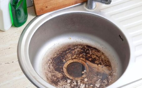 ’ & Don'ts Clearing Blocked Drains